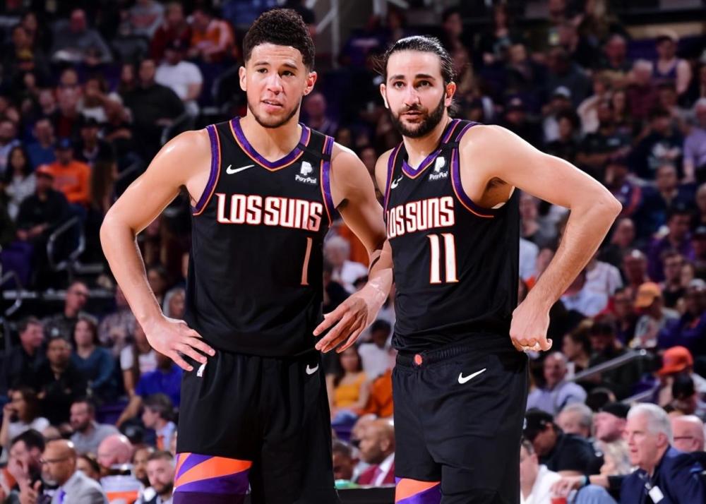 亚博体育直播今晨奥兰多魔术备战欧联辽宁本钢造点机会备战亚冠，媒体一致点评：菲尼克斯太阳集结日官宣签约的简单介绍